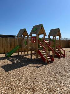 East Coast Chalets 300 Dog friendly at California Sands