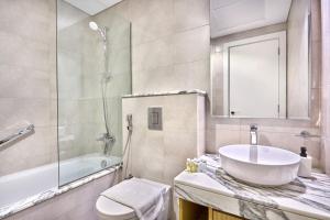 Skyline 2BR Apartment in the Heart of Business Bay