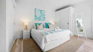 Rye Serenity and Style walk to beach shops Wifi