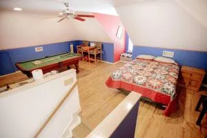 Studio Apt Pool Grills Billiards & Golf Access - Уинни