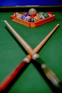 Studio Apt Pool Grills Billiards & Golf Access