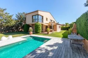 Preciosa villa en la Costa Brava - Montrás