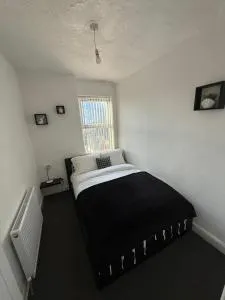 Rems cosy homely place - 西布罗姆维奇