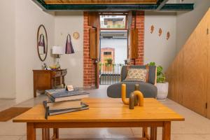 Elegante Loft Contemporáneo en Edificio Histórico