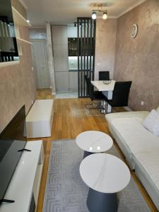 Central Point apartment