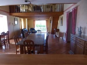 Maisons de vacances House in Monsegur with Panoramic Views : photos des chambres