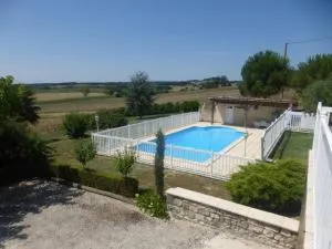 Large, friendly house with swimming pool - Lacaussade