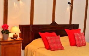 Maisons de vacances La Ferme de la Gronde : Maison 3 Chambres