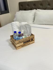 Relaxing Pasay Retreat Pool, WiFi & Gym Access