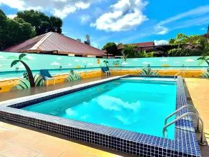 皇家爱格比奇酒店 - 巴东马士力