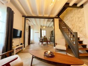 Maisons de vacances Charmant gite a Langeais avec terrasse et wifi inclus pour 4 personnes - FR-1-381-616 : photos des chambres