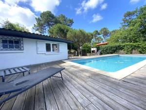 Villa plain-pied avec piscine et jardin arboré à Lège-Cap-Ferret - FR-1-736-59