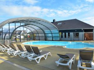 Maisons de vacances Mobil-home confort 6 pers, 3 ch, pisc chauffee, a 200m plage Jullouville - FR-1-361A-70 : photos des chambres