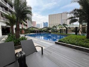 River view Unit at Brixton Place