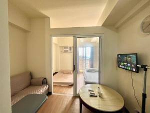 River view Unit at Brixton Place