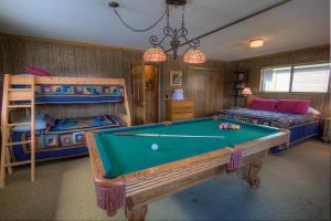 TKH1226 - Emerald Lodge
