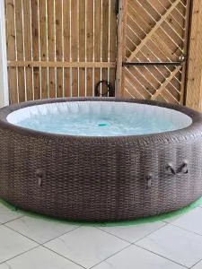 Chez Titi & Joyce Villa & Spa - Quartier la Monnerot