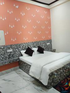 Yash Paying Guest House