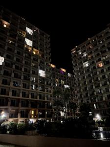 Pool view Condo with Balcony near Mactan Airport - La Vela Studio Mactan