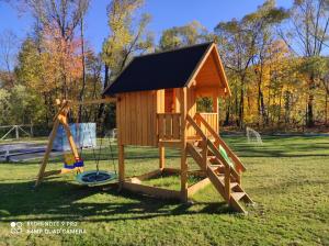 Domek pod brzyzkiem 2