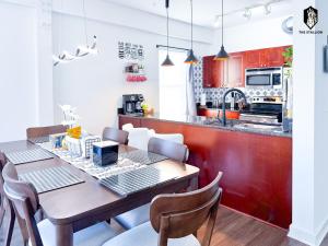The Stallion #205 - Modern Spacious Loft in Downtown - Walkable to attractions
