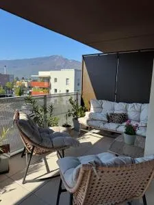 Le Secret des Collines - South facing balcony - 艾克斯河畔格雷西