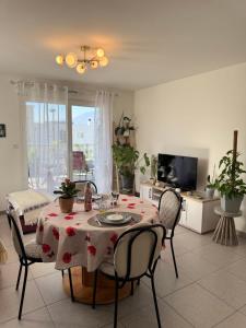 Appartements Le Secret des Collines - South facing balcony : photos des chambres
