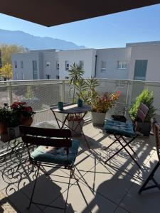 Appartements Le Secret des Collines - South facing balcony : photos des chambres