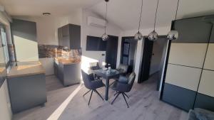 Salt and Sun Apartment