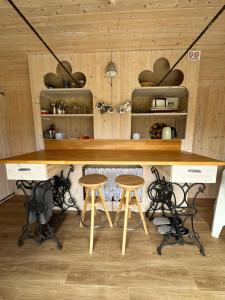 Glamping - stylová maringotka v srdci Ladova kraje, poblíž hlavního města Prahy