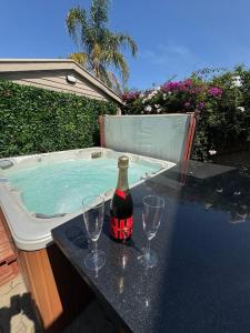 Spa Retreat Glenelg East - 4hvězdičkové hotely ve městě Glenelg