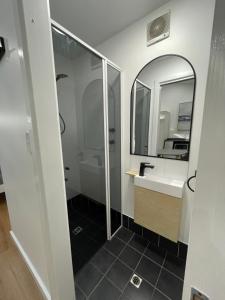 Spa Retreat Glenelg East