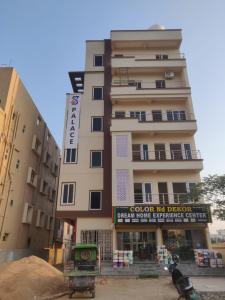 Ls palace