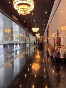 City chic in the heart of Makati #4609