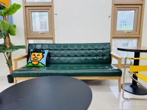 401, Atelier Seongsu Riverside Loft Cherry Blossom Road Han River airport bus