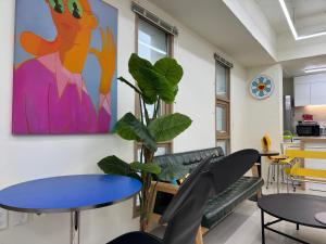 401, Atelier Seongsu Riverside Loft Cherry Blossom Road Han River airport bus