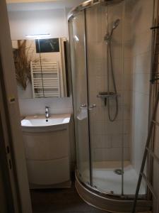 Appartements Pied a terre, sejour idyllique face a la mer classe 2 etoiles : photos des chambres