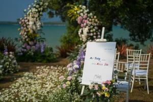 Mai Khao Beach Luxury 7-bedroom villa 0 meters from the sea double infinity pool maid, outdoor wedding sea fishing