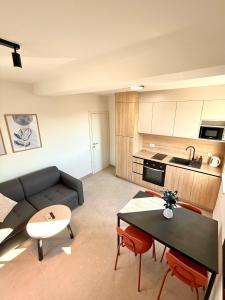 Cloud9 Apartments & Rooms