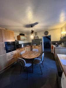 Maisons de vacances Maison avec piscine proche de Vichy : photos des chambres