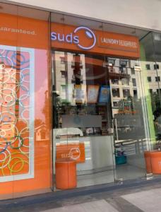 C12F JRM Staycation Naia T3 Near Airport With Parking