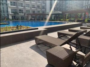 C12F JRM Staycation Naia T3 Near Airport With Parking