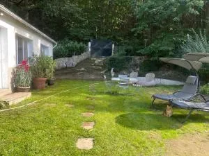 Maisonnette - La Celle-les-Bordes