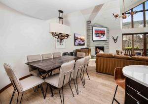 Village Inn Plaza #32 Condo