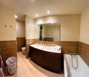 Superior apartment for golf, sea and nature lovers