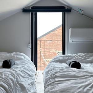 HongDae, 6 ppl, new building, Big terrace