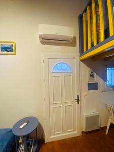 Maisons de vacances Location climatisee, piscine, animaux acceptes, jardin cloture, parking, provence , wifi : photos des chambres