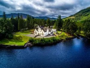 Lochside House - beautiful 5-bedroom haven of tranquility - Ardlui