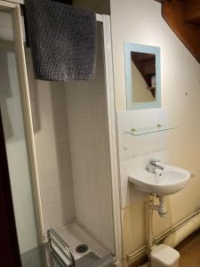 Maisons de vacances Perigourdine avec piscine, nature & bastides : Maison 3 Chambres