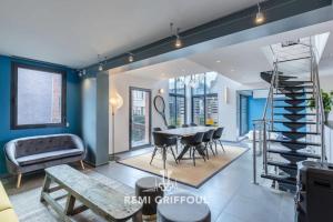 The Cosmopolitan Architect Design Home with Rooftop Jacuzzi 8 Guests